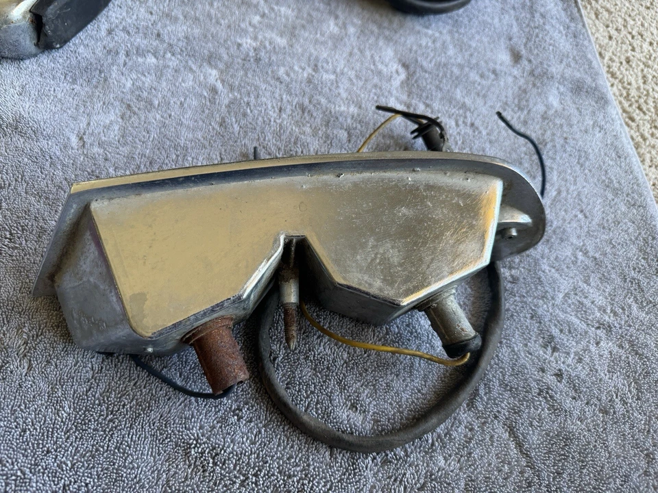 Lamborghini Miura Fiat 124 Spider 1970 conjunto indicador de giro derecho Carello Foto 3 de 4