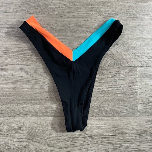 Oneone Swim Kameron Jessie Colorblock Bikini Set - Picture 3 of 5