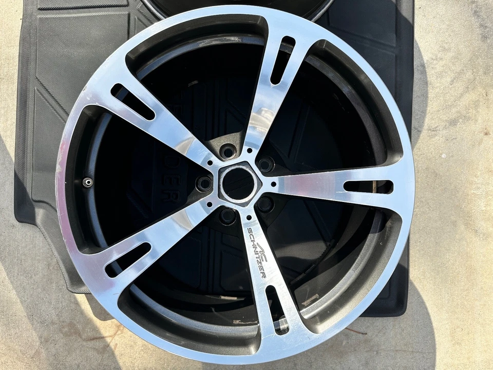 BMW M3, M5 & M6 2006-2012 AC SCHNITZER Type V,  Forged 20" WHEELS &  BLACK CAPS  - Image 3 of 4