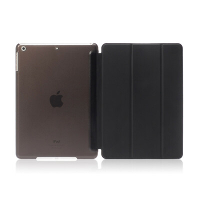 iPad 第６世代 32GB Wi-Fiモデル + Smart Cover For Apple iPad 6th Generation 9.7