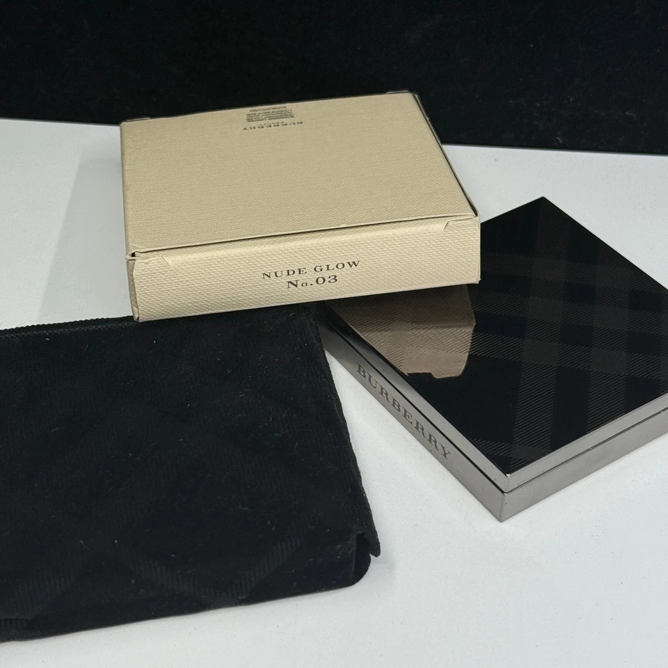 Bronzeador natural Burberry Warm Glow #Nude Glow No.03 ~ 0,35 oz/10g *VERIFIQUE DESCRIÇÃO - Imagem 3 de 4