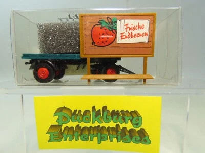 Brekina 55234 Anhänger mit Werbetafel Frische Erdbeeren in OVP 1:87 177357 - Bild 1 von 2