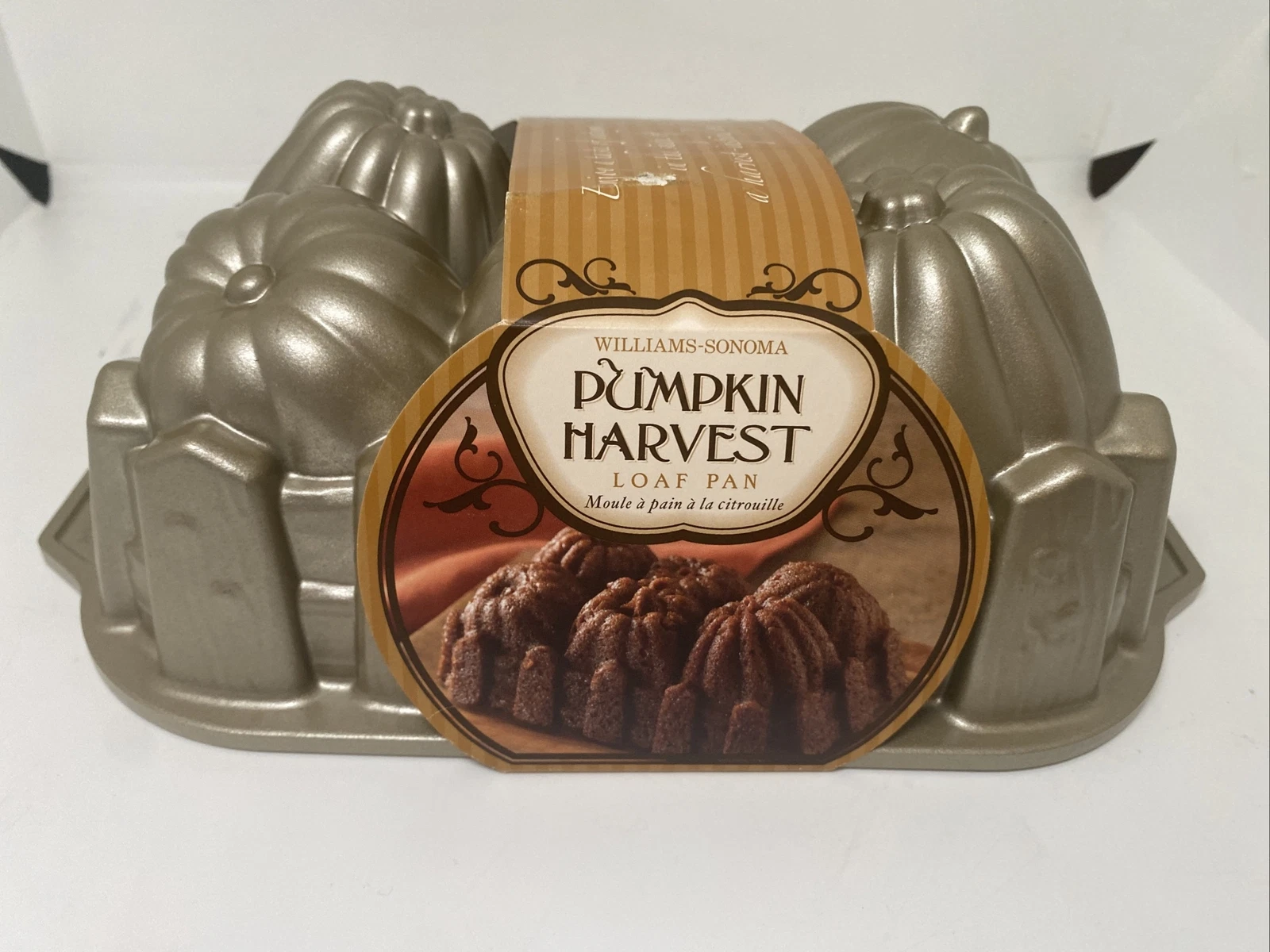 NEW NORDIC WARE Williams-Sonoma Pumpkin Loaf Pan Thanksgiving Autumn Harvest