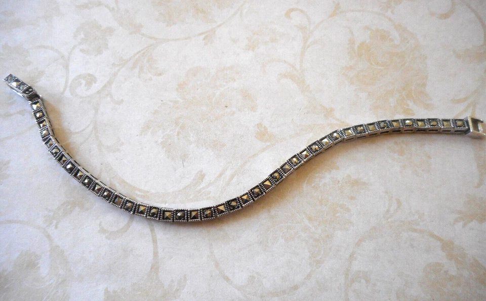 Brazalete de plata de ley con eslabones de tenis de marcasita de 7,25" RE33TRH Foto 2 de 4