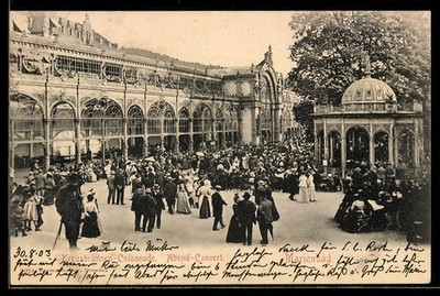 Mariánské Lázně, evening concert at the Kreuzburnnen colonnade, postcard 1903 
