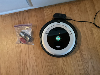 iRobot Roomba 690 Wi-Fi Robot Vacuum Cleaner, with dock - back