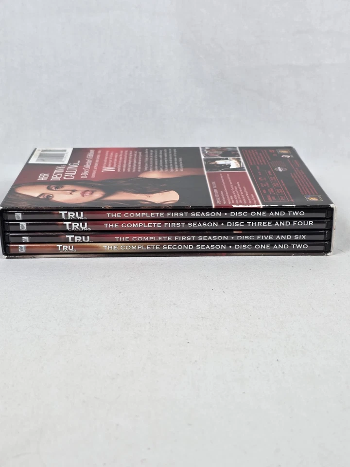 Tru Calling: The Complete Series Seasons 1 and 2 (DVD, 8-Disc-Set) VG Condition - Image 3 of 4