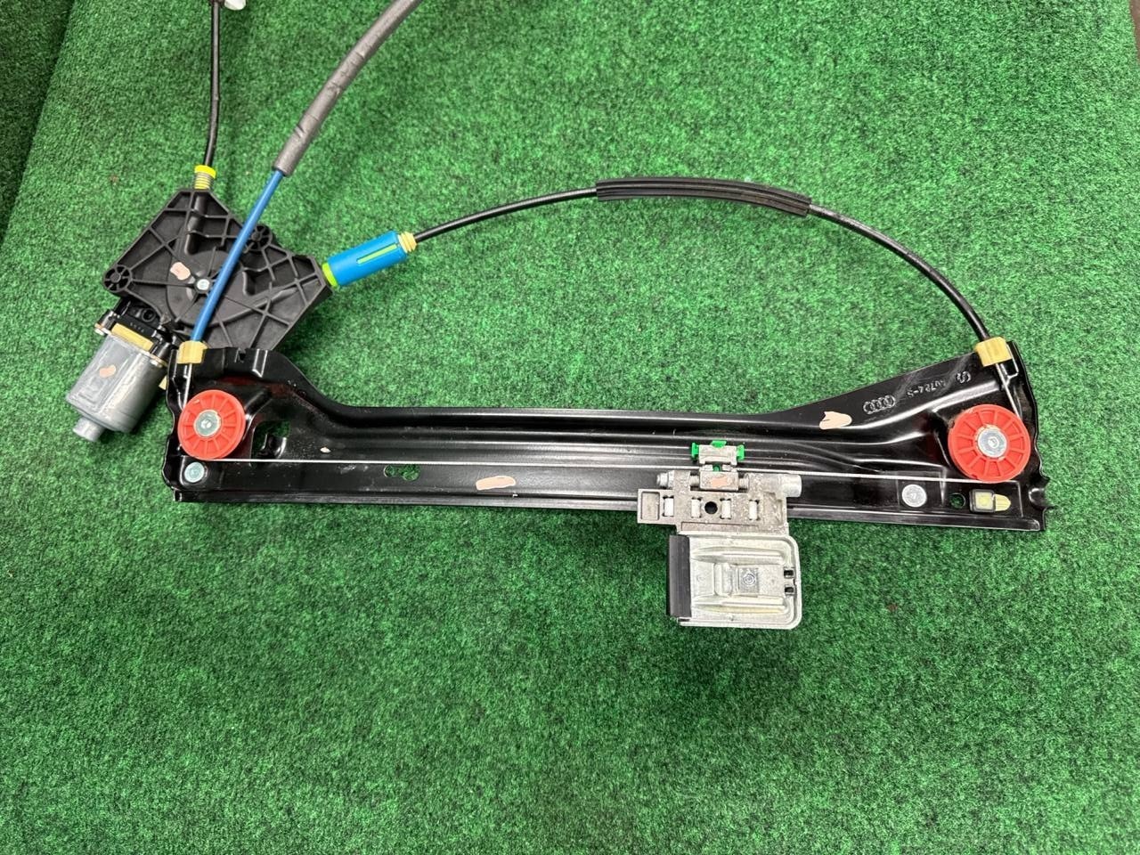 🛑 2017-2023 Audi R8 Spyder Right Passenger Side Window Regulator w/ Motor OEM