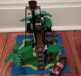 LEGO Pirates Forbidden Island 6270 Complete Set  w/ Box & Instructions