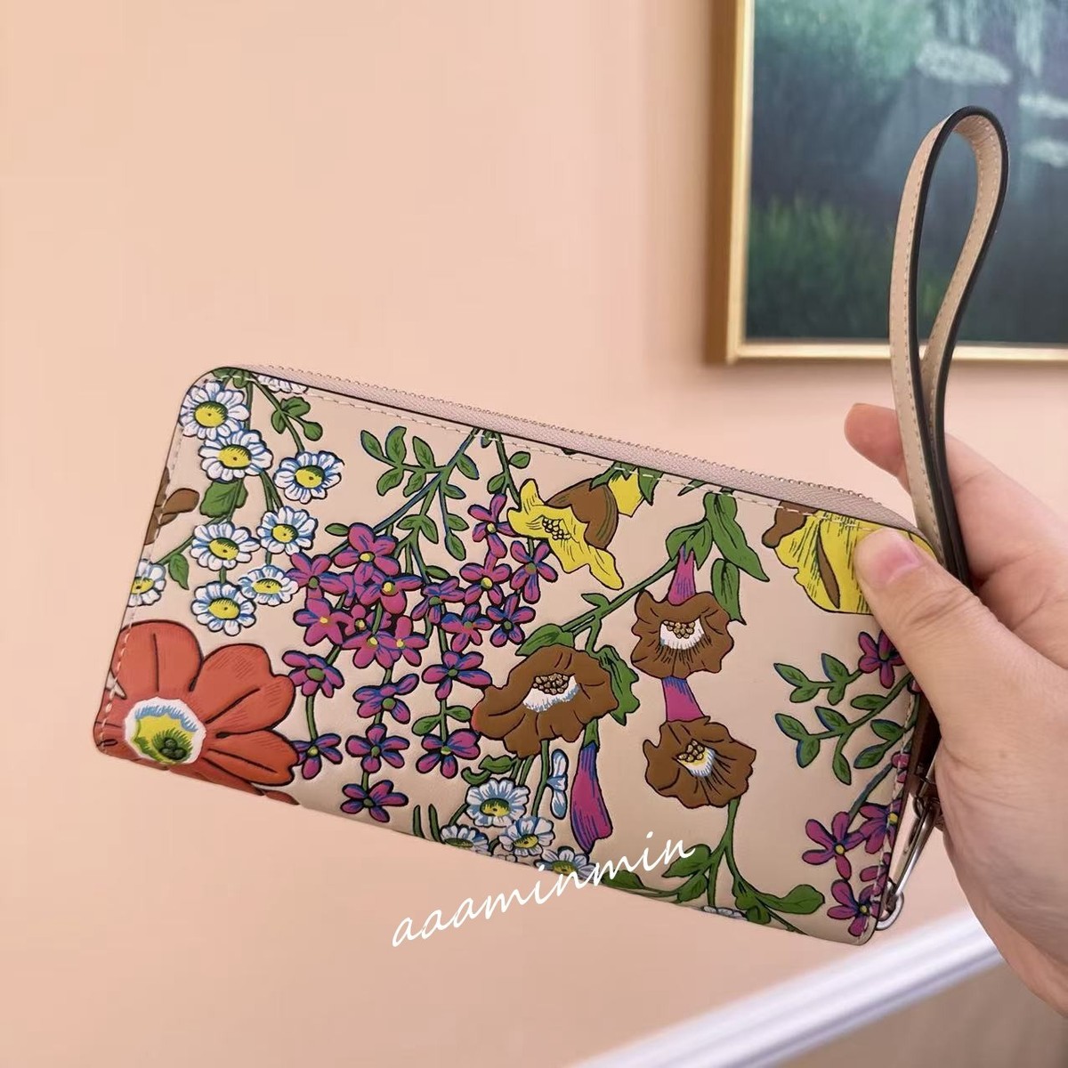 NWT COACH LONG ZIP AROUND WALLET WITH FLORAL PRINT IVORY/MULTI