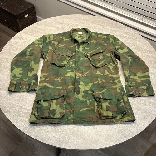 Vintage US Military Camo Poplin Jungle Jacket Slant Vietnam War ERDL Medium Reg