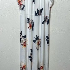 Chic Floral Maxi Dress with Floral Design
