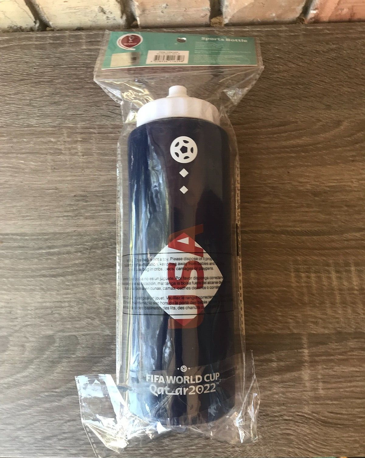 FIFA World Cup Qatar 2022 Team USA Sport Water Bottle Plastic 32 oz USA Flag Pri