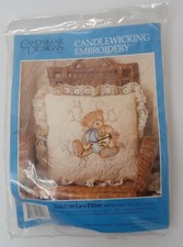 Something Special TEDDY ON LACE PILLOW Candlewicking Kit 80217 Vtg Sealed