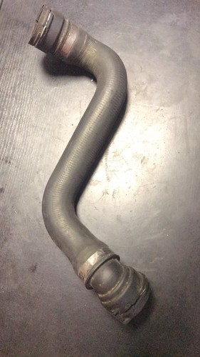 BMW 7797258 E92 E90 E91 E82 E88 E93 E90N E91N E84 E92N E93N Kühlerschlauch