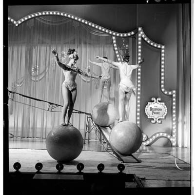 The Rogge Sisters Performing on TV 1966 The Hollywood Palace Old Photo 3