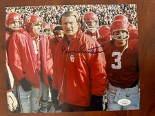 Barry Switzer signed OKLAHOMA SOONERS 8 X 10 photo  JSA AUTHENTICATED COA