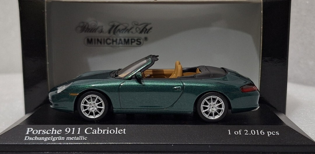 Porsche 911 (996) Carrera Cabriolet 2001 Green 1:43 Minichamps