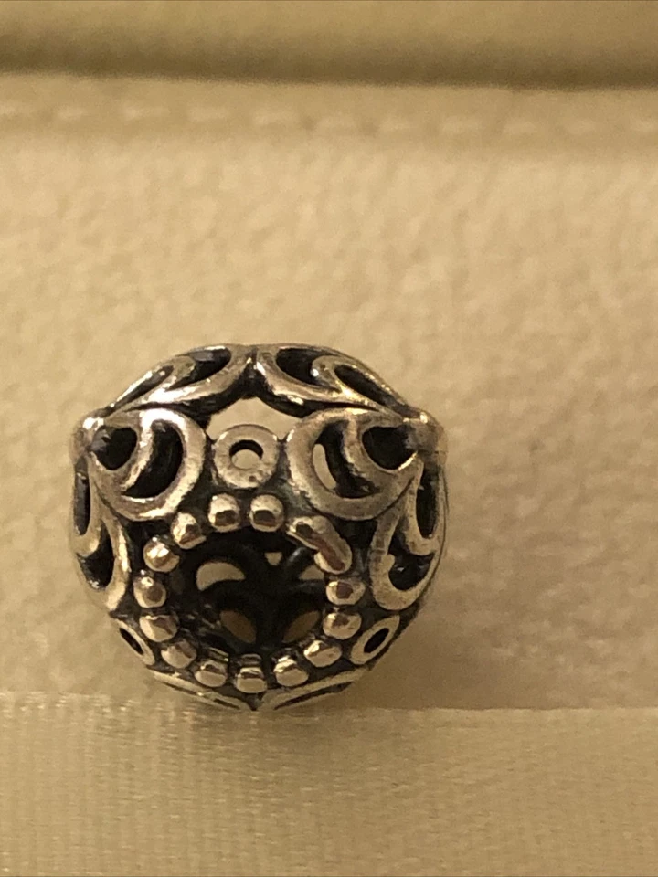 Auténtico Pandora 925 Ale Plata Esterlina Flor Silvestre Calado Dije 790890 Foto 3 de 4