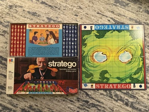 Stratego Board Game Vintage 1977 MB Milton Bradley 4916 Complete & VGUC
