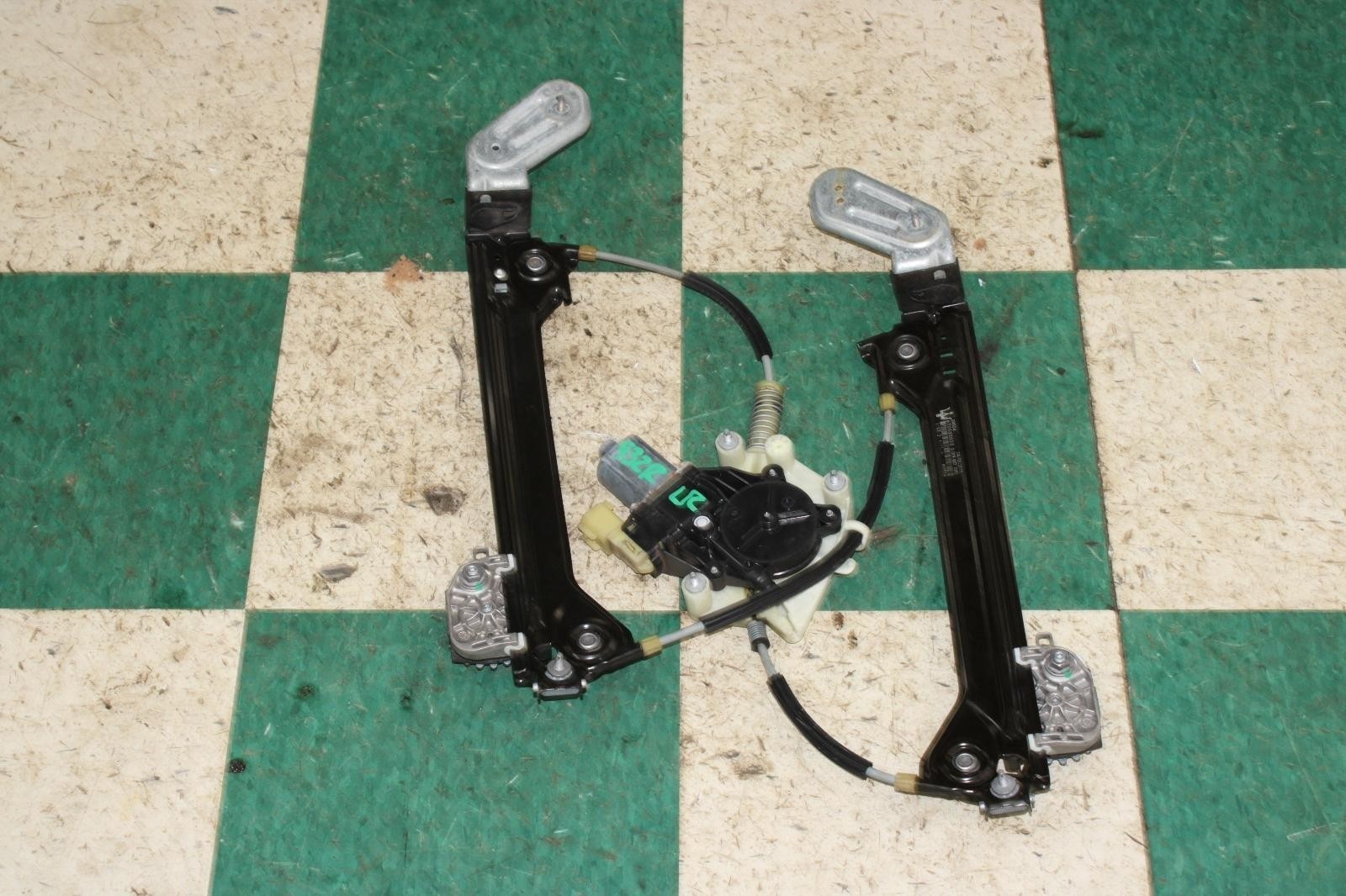 Maserati Ghibli 2014-2022 Rear Left Window regulator