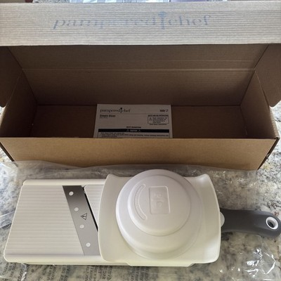 PAMPERED CHEF Simple Slicer Mandolin Kitchen Tool 1099 - NEW IN OPEN BOX