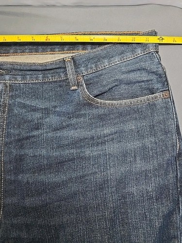 Levi's 550 Men’s Jeans 46x30 Relaxed Fit Comfort Denim Everyday Wear - Picture 8 of 15