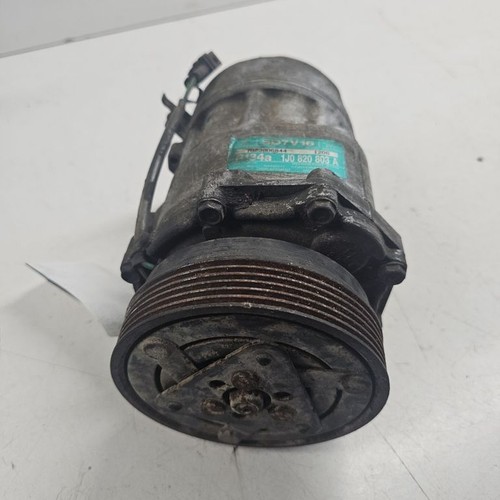 Volkswagen Golf IV 1999 Klimakompressor Pumpe 1J0820803A Diesel 50kW NOD14219