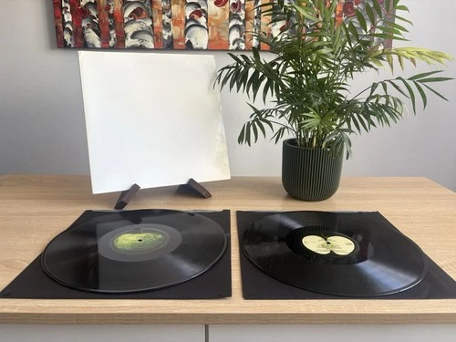 The Beatles - The Beatles White Album Vinyl (2xLP 2012 Stereo Pressing) VG Cond