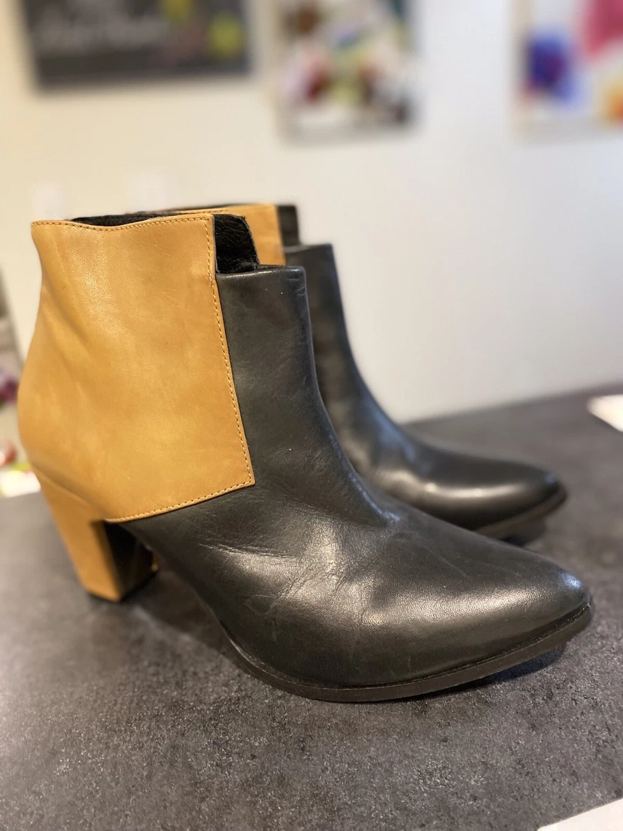 2 Tone BLACK Carmel Booties Leather Zip Biker Chunky Heel Sz.9