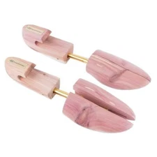 FootFitter Wide Heel Split Toe Aromatic Cedar Shoe Tree, Men's Medium (8 - 9.5)