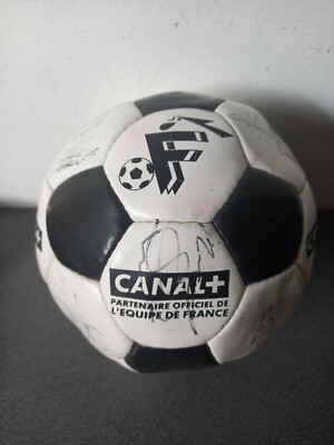 Ballon Foot Canal+ FFF Dédicacé – Revellière, Escudé, Bailly, Nonda