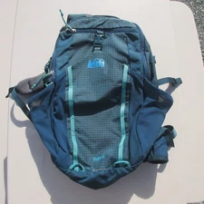 REI Co-Op Tarn 18 Youth Kids Teal Blue Small Hiking Backpack 16x10 Lighweight
