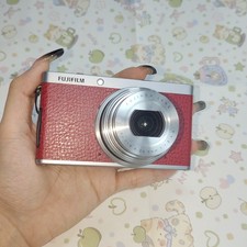 Fujifilm XF1 X Series 12.0MP 4x Optical Zoom Compact Digital Camera Red -English