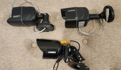 2 QSEE QD9701B4 Color Camera 12VDC Weatherproof & 1 Lorex MC6950 Untested/parts