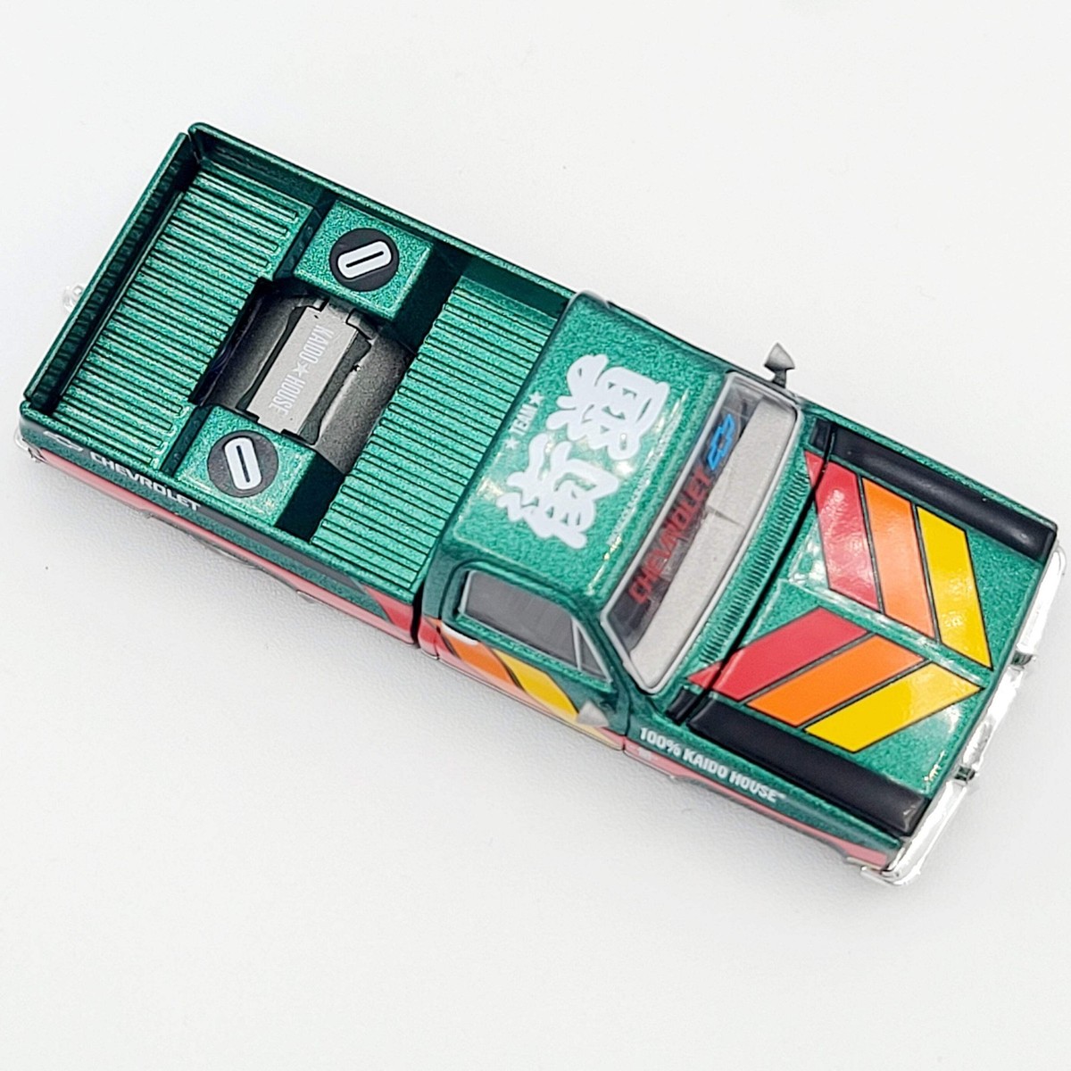 Kaido House x Mini GT '83 Chevrolet Silverado Kaido Works V3 - 1