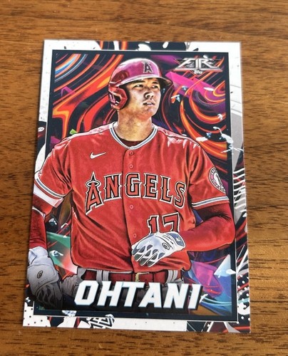 2022 Topps Fire #35 Shohei Ohtani BASEBALL Los Angeles Angels Baseball Card 