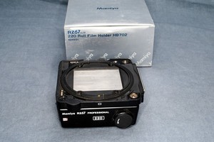 Mamiya RZ67 Professional 220 6x7cm Film Back With Dark Slide & box