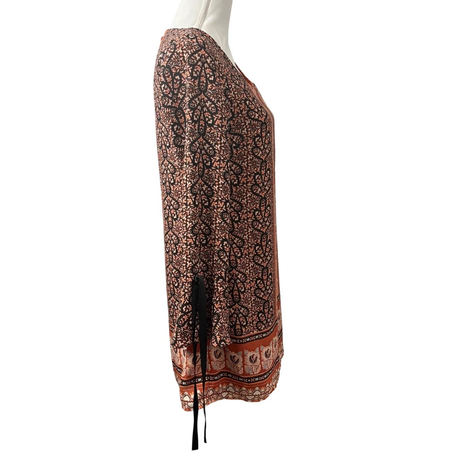 Mini Vestido Charlotte Russe Estampado Boho Manga Larga Con Detalles de Corbata Mujer Talla S Foto 4 de 4