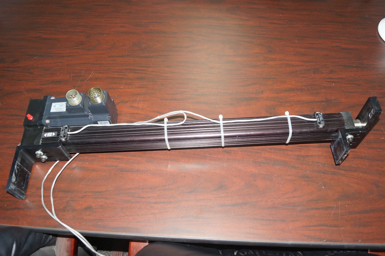 IDC Industrial Devices Corp Model AMI002 Electric Cylinder Yaskawa AC