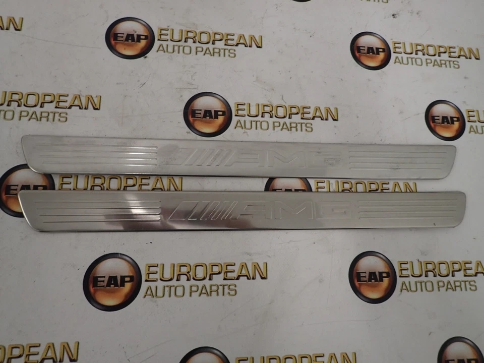 2014 -2019 MERCEDES CLA45 AMG W117 DOOR SILL TRIM COVER PANEL FRONT SET OF 2 Foto 2 de 4