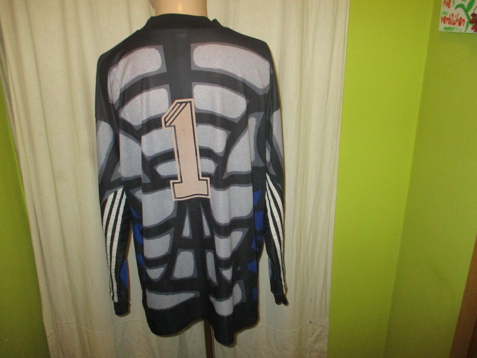 Picture 6 of 6