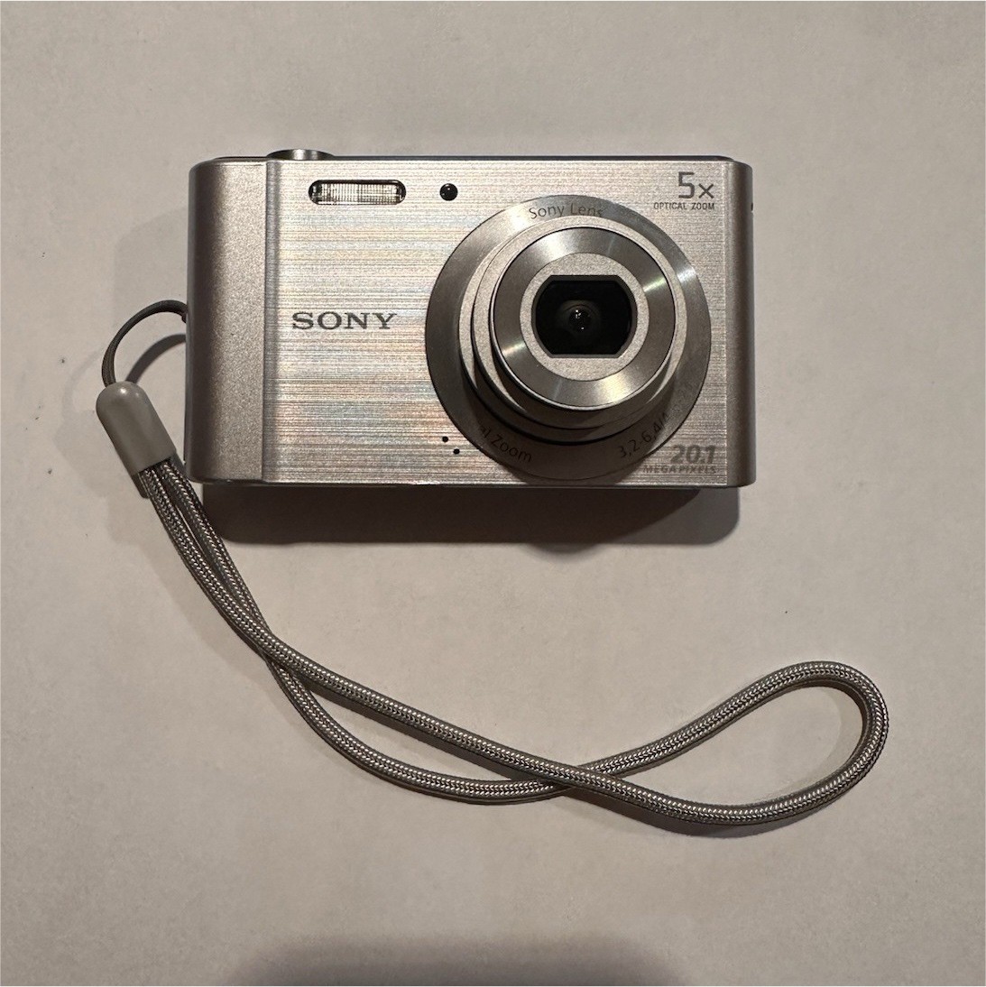 Sony Cyber-shot DSC-W800 20.1 MP 5x Optical Zoom SteadyShot Silver