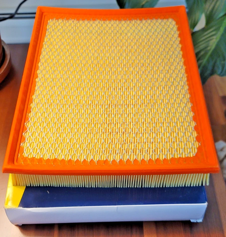 Hastings AF1052 Air Filter For Select 99-19 Cadillac Chevrolet GMC Models - Image 2 of 3