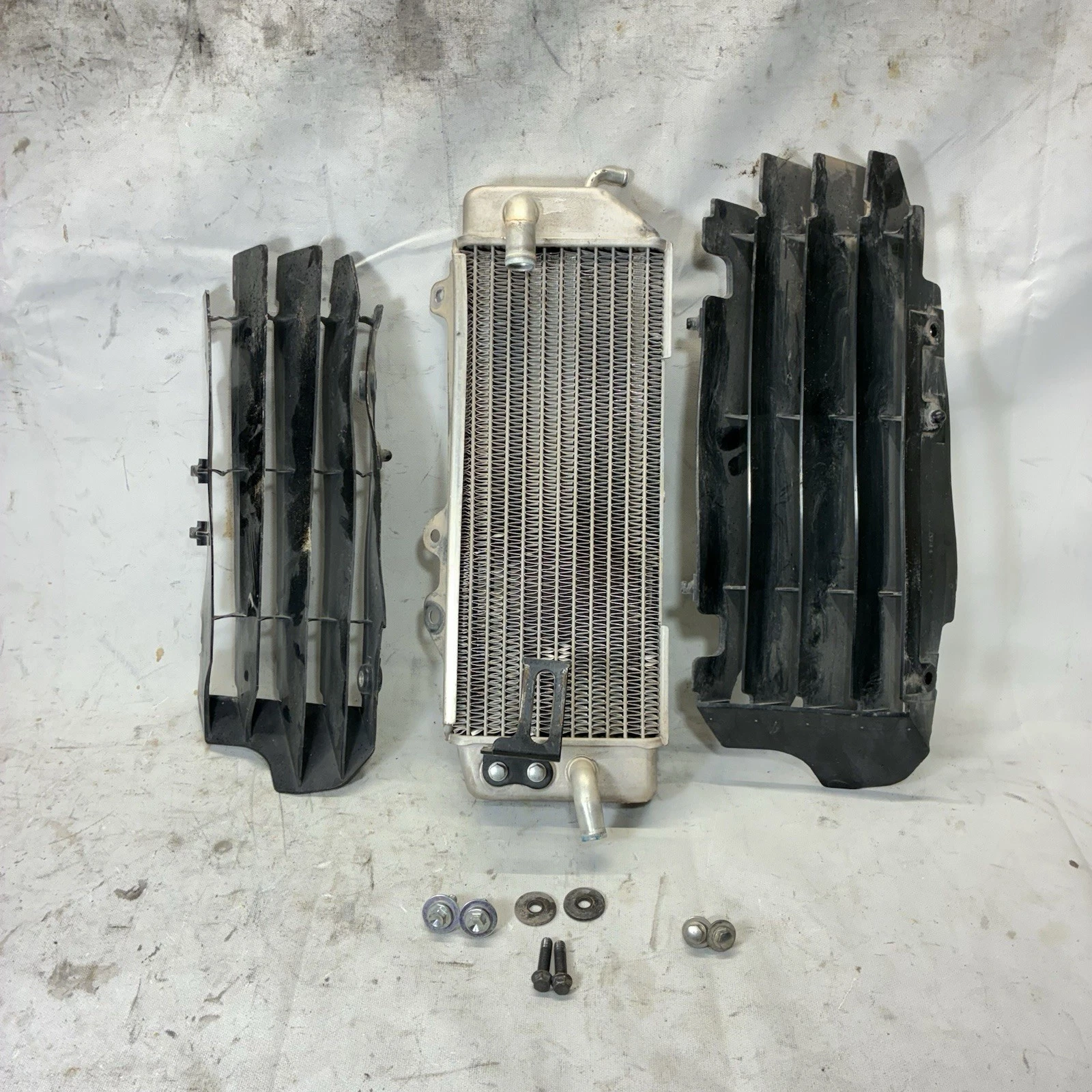 2010 – 2016 Kawasaki KX250F OEM Radiators Right water cooler
