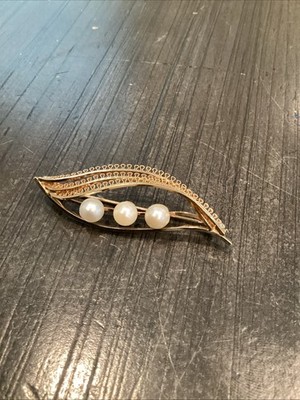 d c e 1/20 14K GF (Gold Fill) Delicate Brooch with Pearls and Filigree