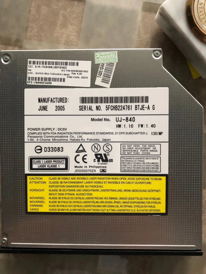 Unidad grabadora de CD/DVD Toshiba Satellite A100 A105 A135 A130 A15 L25 M105 Foto 2 de 3