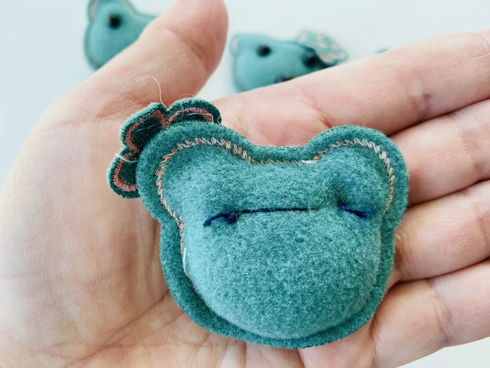 Tres pares de apliques/parches de ositos verdes salvia para coser/alfiler/broche para el cabello Foto 3 de 4