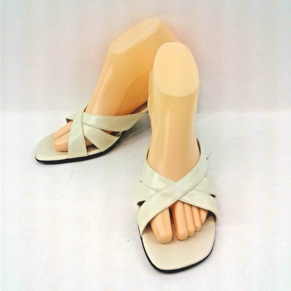 Naturalizer store yellow sandals
