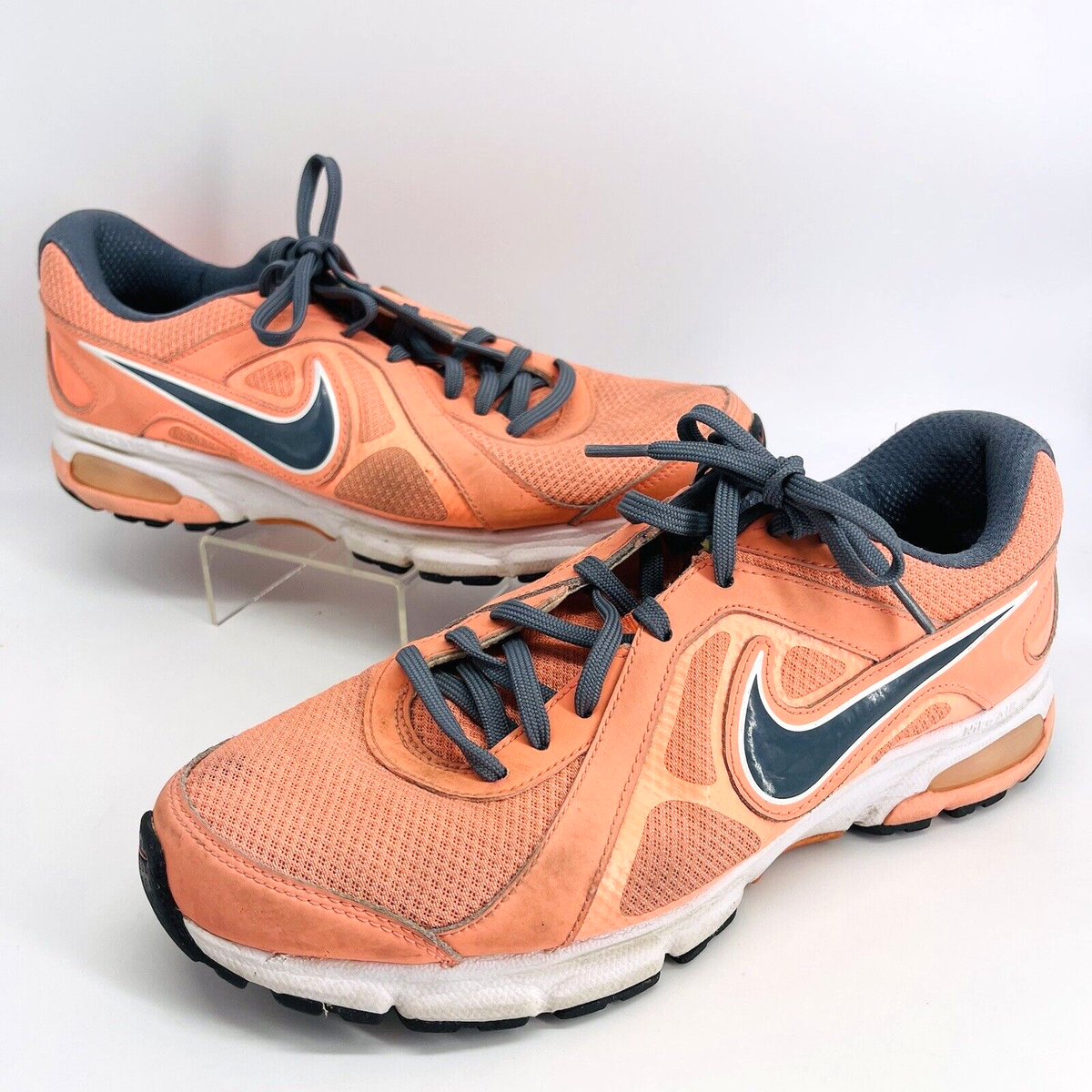 NIKE AIR DICTATE PEACH GRAY WOMANS ATHLETIC SNEAKERS SIZE: US 10-UK  42